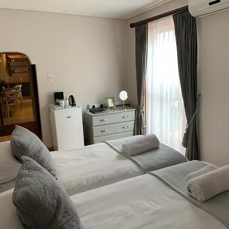 Avenues Guest House-3